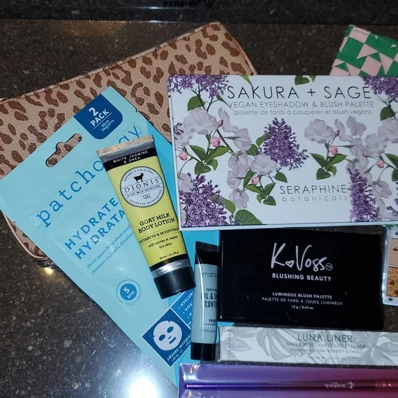 15 pc beauty bundle - Picture 2 of 3